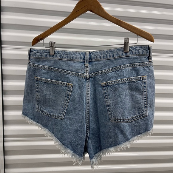 Topshop Moto Shorts - Picture 3 of 3